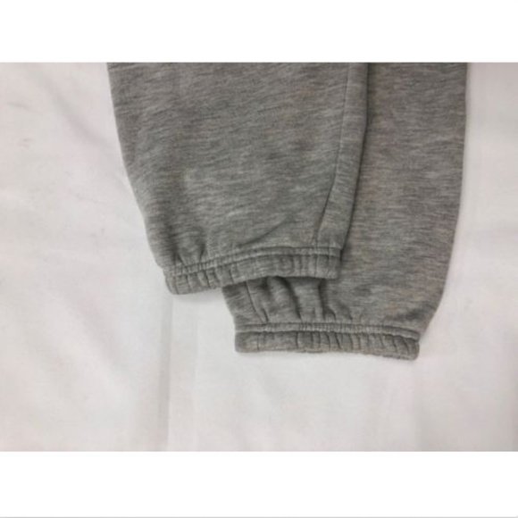 Victoria’s Secret PINK Gray Crop 3/4th Lounge Pant - Picture 7 of 7